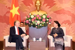 NA Chairwoman greets European Parliament official 