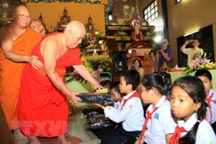 Vietnamese, Lao free language classes open in Vientiane