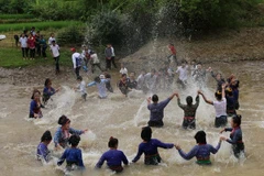 Water splashing festival recognised as national intangible cultural heritage