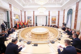 General Secretary To Lam holds talks with Belarusian President