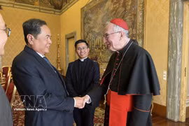 Top legislator meets Vatican Secretary of State 