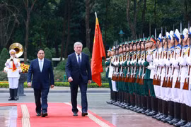 Kyrgyz Prime Minister pays official visit to Vietnam