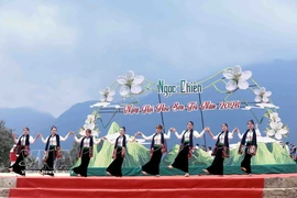 Vibrant Son tra blossom festival in Son La