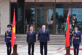Belarusian President holds welcome ceremony for General Secretary To Lam