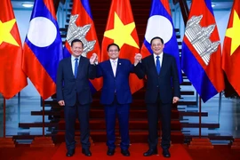 Vietnamese, Lao, Cambodian PMs meet in HCM City