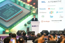 PM urges global partners to support Vietnam's AI, semiconductor development