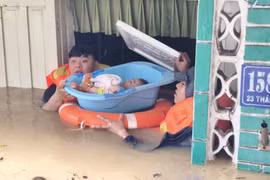 Heavy rain causes severe flooding in Khanh Hoa