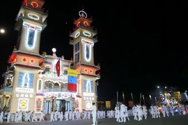 Nearly 200,000 people join biggest festival of Caodaism in Tay Ninh