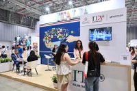 Italy's national pavilion at the ongoing Food & Hospitality Vietnam 2026 exhibition at Ho Chi Minh City's Saigon Exhibition and Convention Centre (SECC) draws visitors for hands-on experiences. (Photo: IVNA)