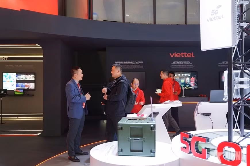 2-viettel-mobile-world-congress-2025.jpg