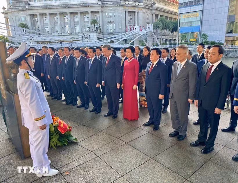 tong-bi-thu-to-lam-dang-hoa-tuong-niem-chu-tich-ho-chi-minh-1203-3.jpg