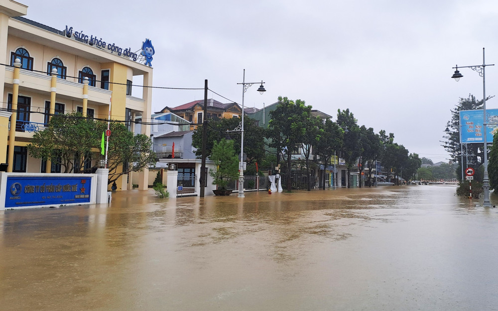 Record-breaking floods loom on Vu Gia&ndash;Thu Bon rivers | Vietnam+  (VietnamPlus)