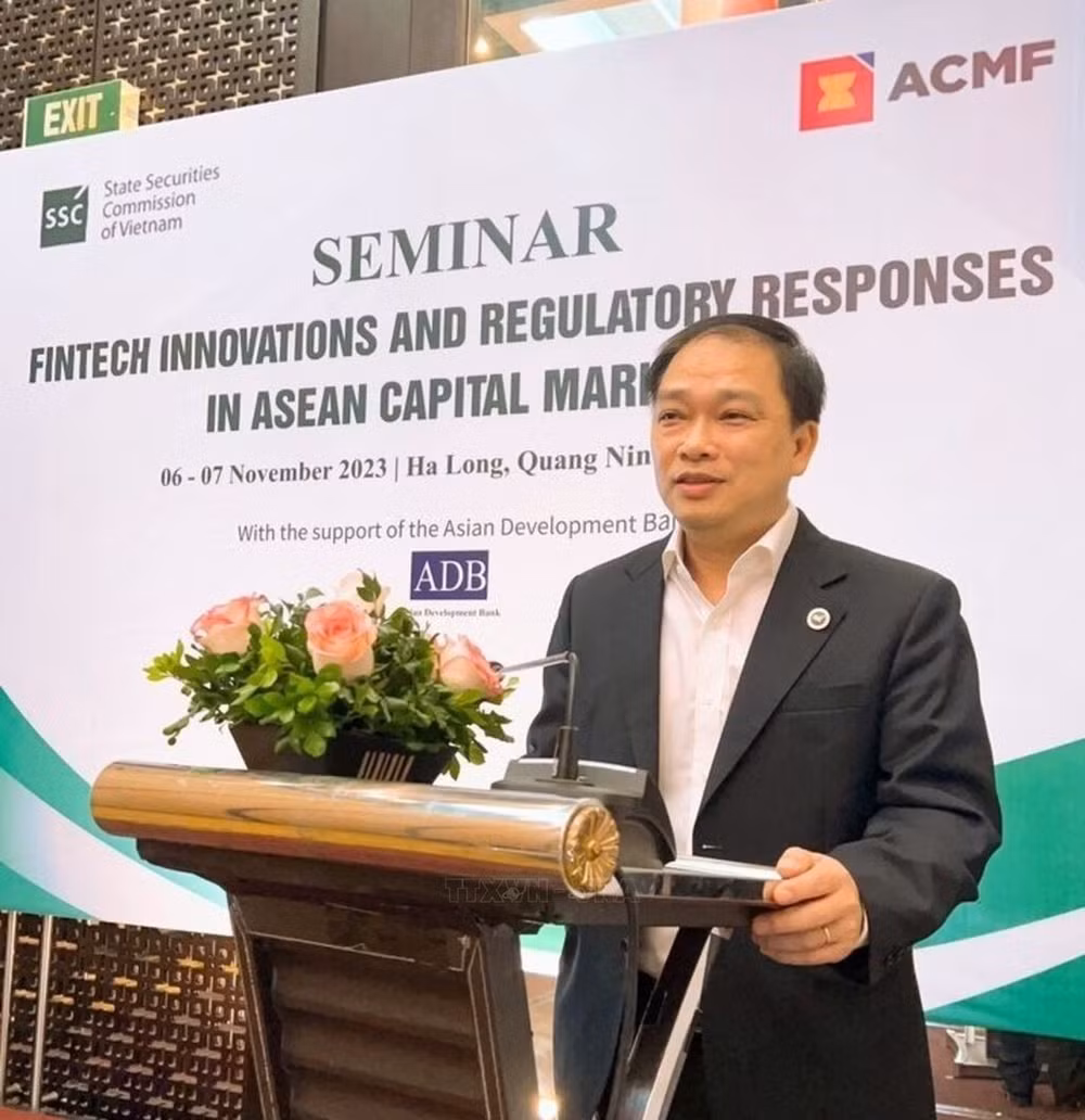 Luong Hai Sinh, Chairman of the Members' Council of the Vietnam Stock Exchange (VNX) (Photo: VNA)