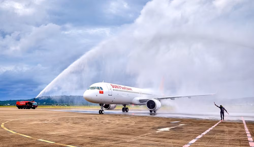 le-don-tau-bay-sun-phuquoc-airways-2.jpg
