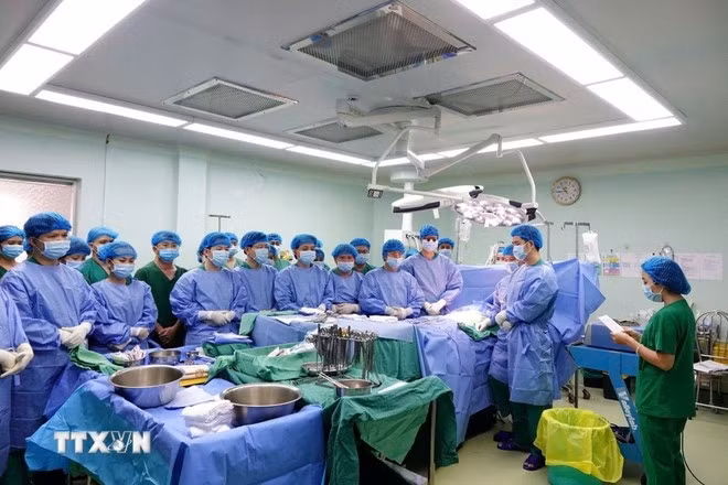 2-kydney-transplant-can-tho-vna.jpg