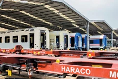 Domestic businesses have taken on various sectors such as manufacturing train carriages, locomotives, and installing railway equipment and materials. (Photo: baodautu)