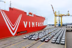 The Silver Queen vessel transports nearly 2,500 VinFast vehicles to Indonesia. (Photo: VinFast)