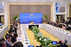 At a policy meeting with senior officials on May 7, the Thai Prime Minister called for collaboration among related bodies to enhance the value of agricultural products (Photo: Bangkokpost) 