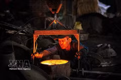 Centuries-old iron casting sustains livelihoods in My Dong village