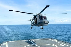 RMN's Super Lynx landing on RSS Steadfast (Photo: navalinstitute.com.au)