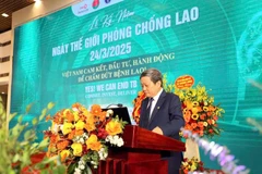 Dr. Dinh Van Luong, Director of the National Lung Hospital and head of the Executive Board of the National TB Control Programme speaks at the event. (Photo: VNA)