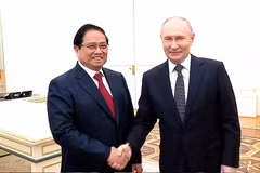 Vietnamese PM meets Russian President in Moscow