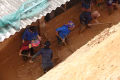 Lao Cai moves quickly to clear landslides, aid residents