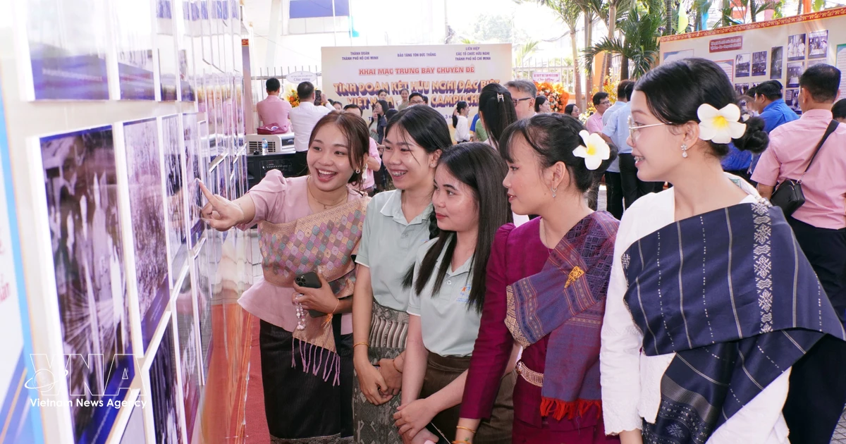 Ho Chi Minh City exhibition highlights Vietnam-Laos-Cambodia solidarity