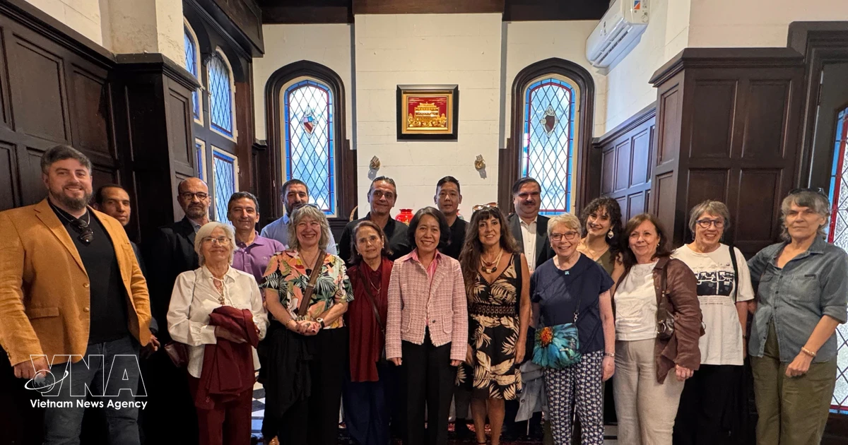 Embassy promoting information about Vietnam in Argentina