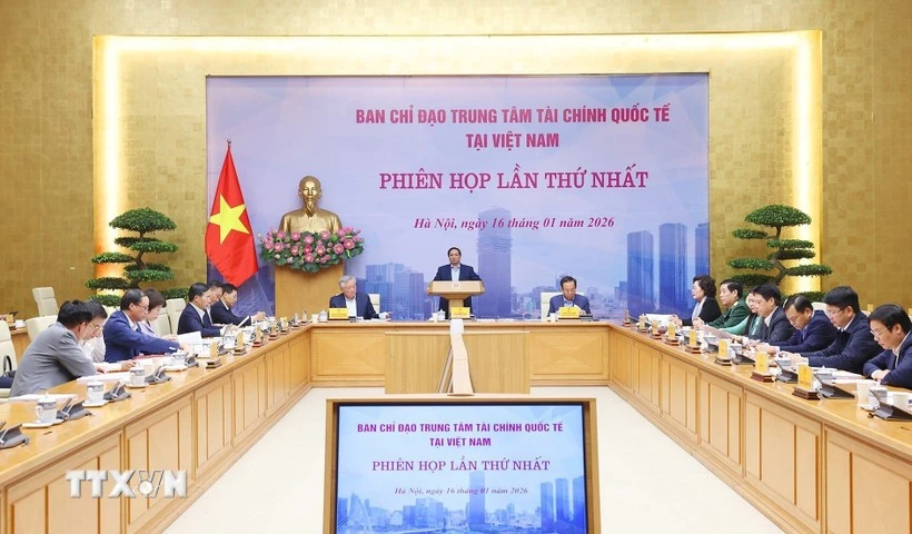 Prime Minister Pham Minh Chinh on January 16 chairs the first meeting of the Steering Committee for Viet Nam’s International Financial Centre (IFC). (Photo: VNA)