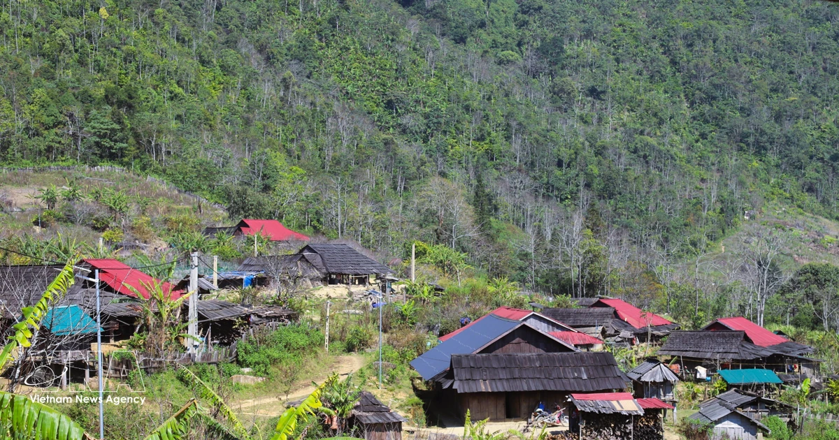 Gallery - Huoi Man – A “sky-high” hamlet where wood and stone architecture reigns | Vietnam+ (VietnamPlus)