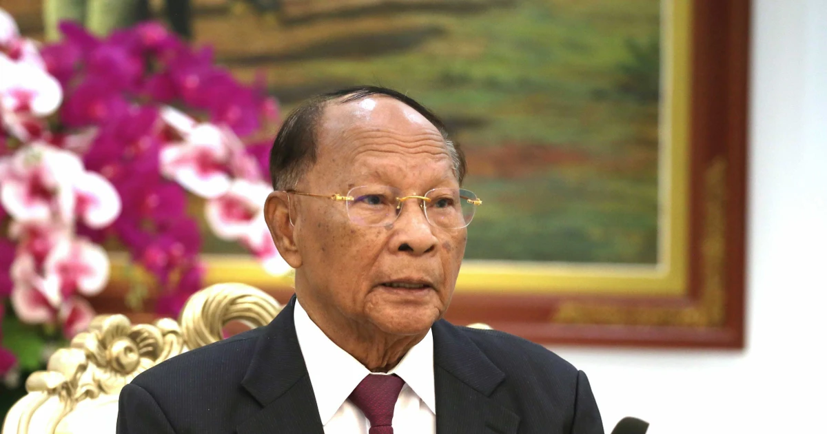 Cambodian People's Party Honorary President praises Vietnam’s great victory