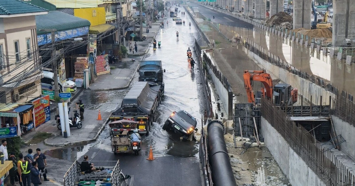 Severe road subsidence reported in Bangkok