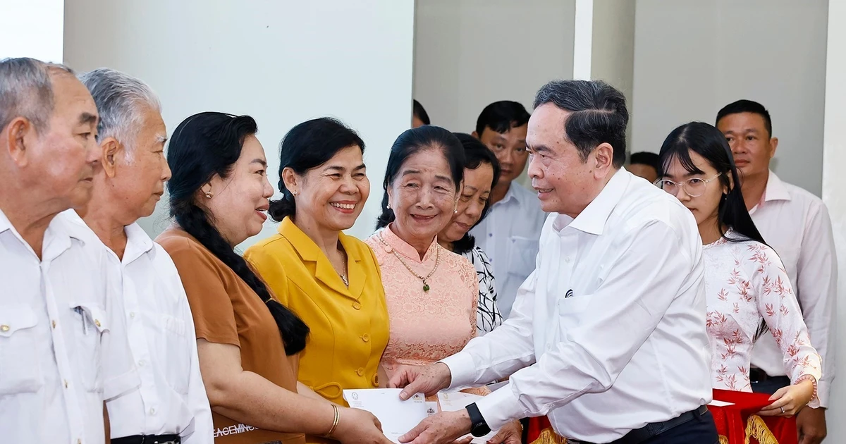 NA Chairman visits policy beneficiary families in Can Tho ahead of Tet