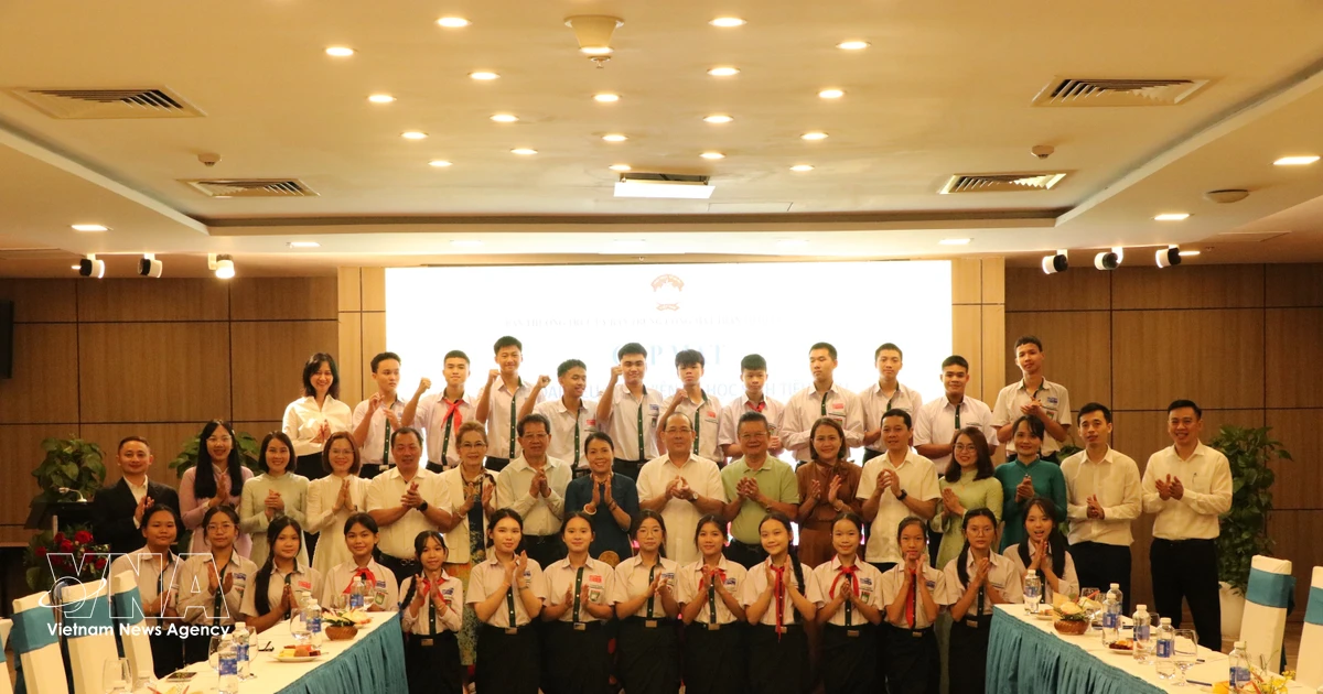 Vietnam nurtures friendship with Laos through younger generations