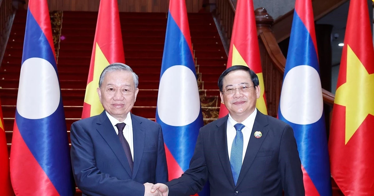 Vietnamese Party leader meets Lao Prime Minister, top legislator in Vientiane