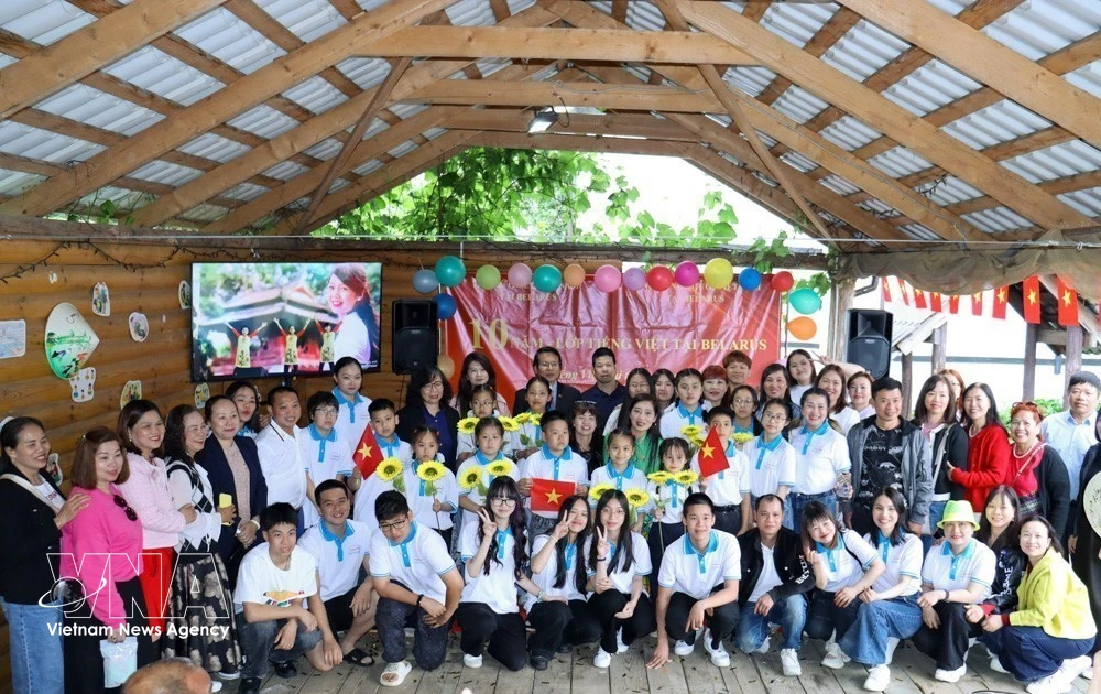 Vietnamese language honoured, cultural values promoted in Belarus