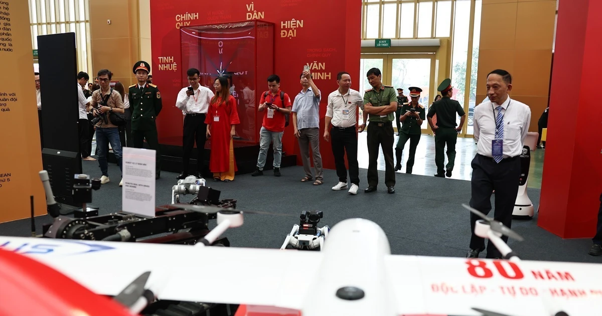 Weekly highlights: Exhibition of 80-year national achievements opens in Hanoi