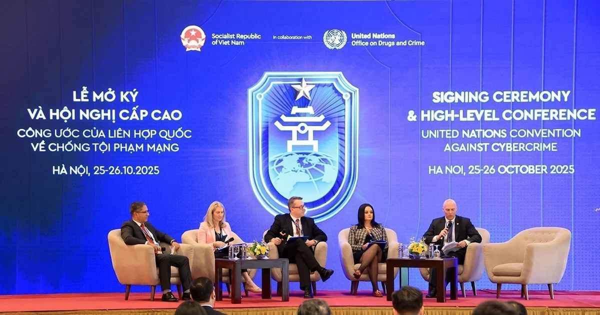 Delegates at the high-level debate within the Signing Ceremony and the High-Level Conference of the United Nations Convention against Cybercrime in Ha Noi on October 26, 2025. (Photo: VNA)