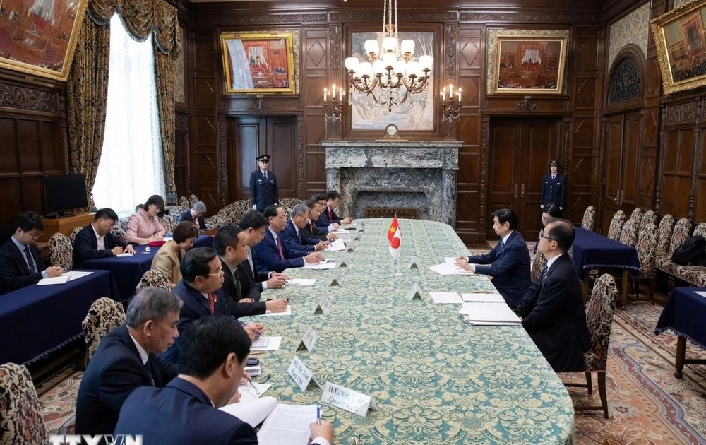 At the meeting between Vietnamese NA Vice Chairman Tran Quang Phuong and President of the House of Councillors of Japan Sekiguchi Masakazu. (Photo: VnA)