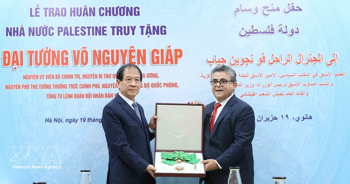 Palestine confers top state honour on General Vo Nguyen Giap