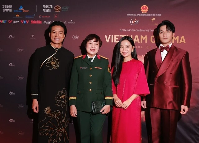 Director Dang Thai Huyen (second from left) and actors of 'Red Rain'. (Photo courtesy of VFDA)