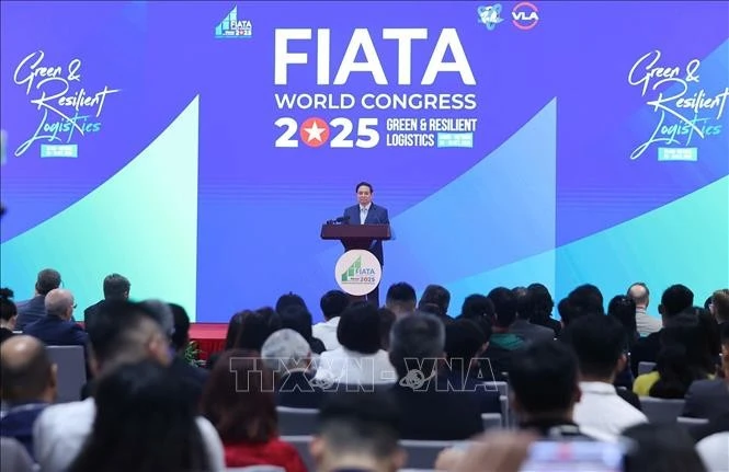 Prime Minister Pham Minh Chinh speaks at the 2025 FIATA World Congress in Ha Noi on October 8. (Photo: VNA)