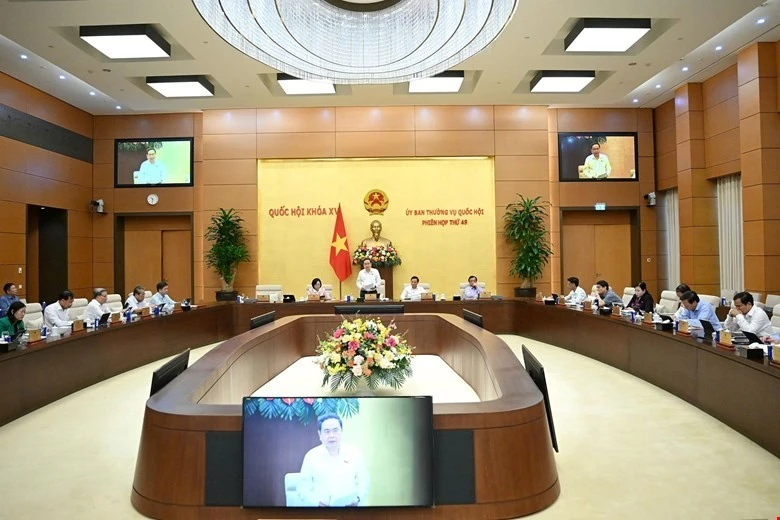 A view of the 49th session of the National Assembly Standing Committee. (Photo: The National Assembly)