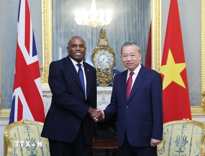 Party General Secretary To Lam and UK Deputy Prime Minister David Lammy. (Photo: VNA)