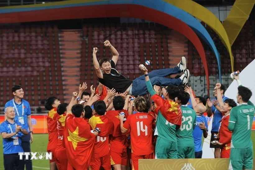 RoK media hails Vietnam’s dramatic victory over Thailand at 33rd SEA Games