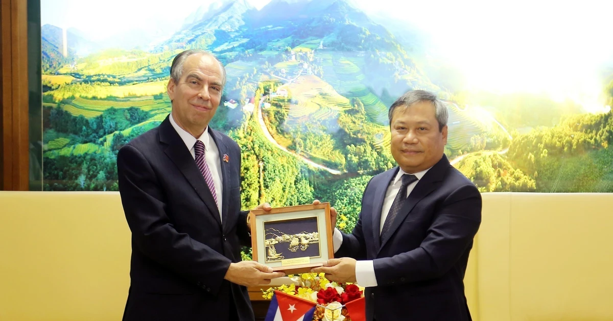 Quang Ninh enhances cooperation with Cuban localities