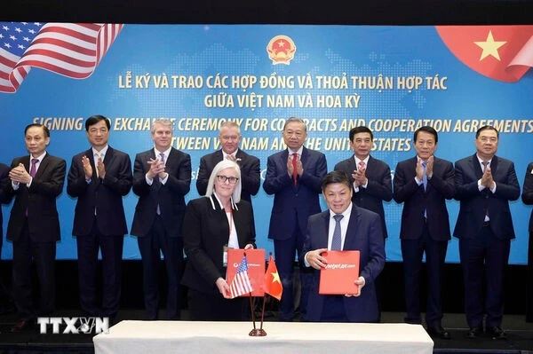 Gallery - Party chief witnesses signing, exchange of Vietnam–US contracts, cooperation agreements | Vietnam+ (VietnamPlus)
