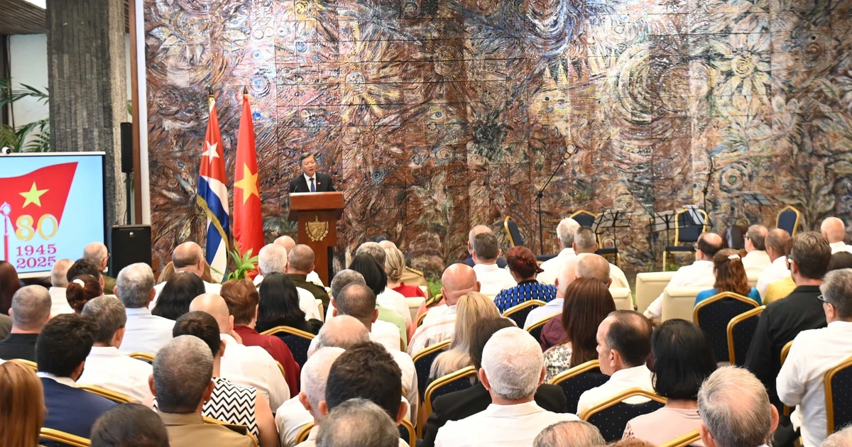 The ceremony held at the Palace of the Revolution in Havana on August 25 to celebrate the 80th anniversary of Vietnam’s National Day. (Photo: VNA)
