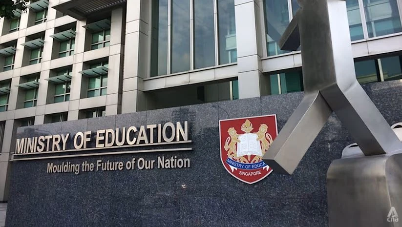 Singapore raises salaries to retain teachers